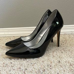 Mix No.6 Dignity Pointed Toe Pumps